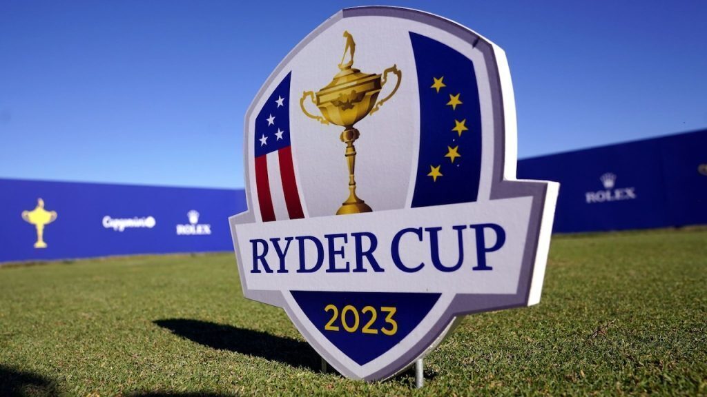 Ryder cup sign on a plain of grass
