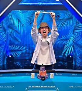 Yinan Zhou WSOP Paradise Super Main Event