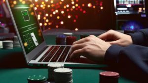 A person playing Online Poker Tournaments