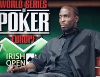 Man from 'The Wire' in front of a wsope irish open backdrop